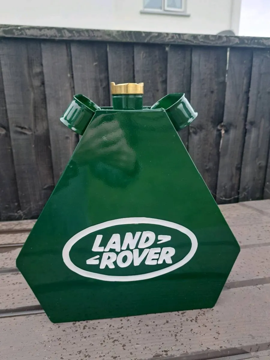 Landrover  oil can - Image 1