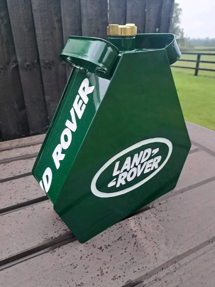 Landrover  oil can - Image 3