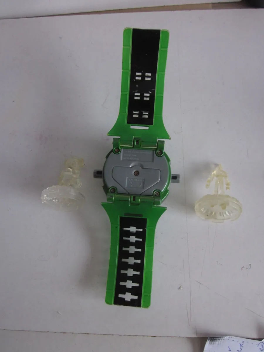 Ben 10 Ultimate Omnitrix Crystal Topper Watch - Image 3