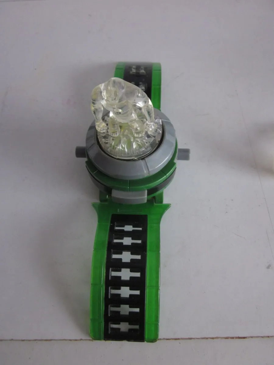 Ben 10 Ultimate Omnitrix Crystal Topper Watch - Image 4