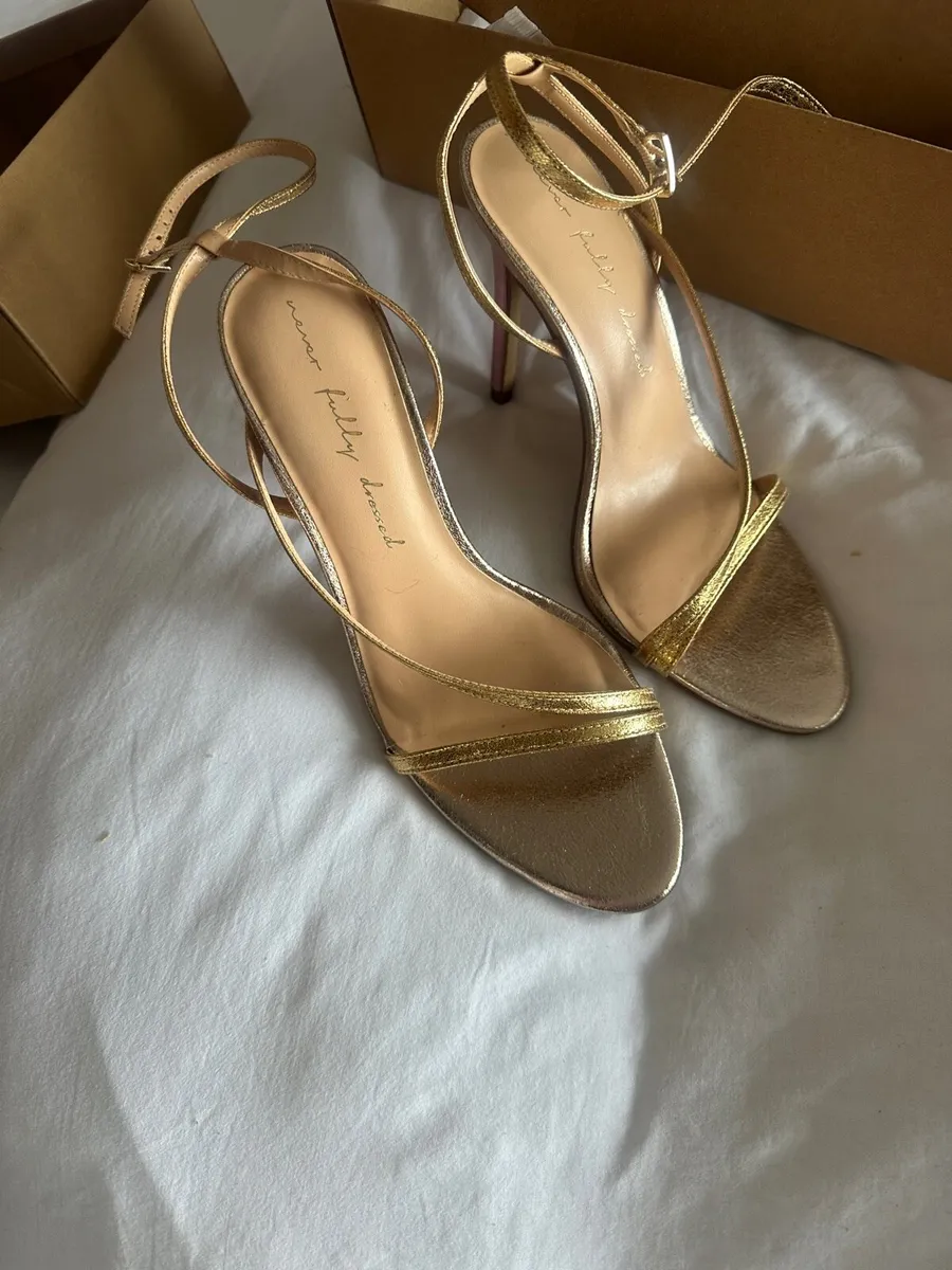 Shoes - Image 2