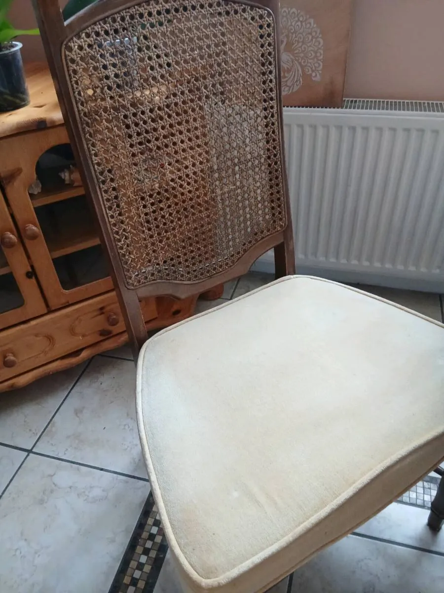 Dining table and 4 chairs - Image 3