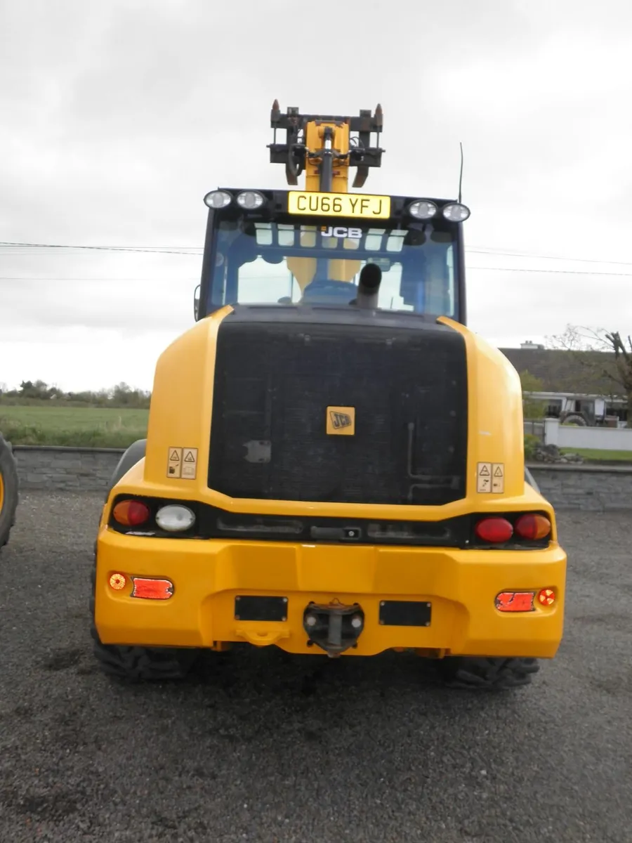 2016 JCB 320 Loader - Image 2