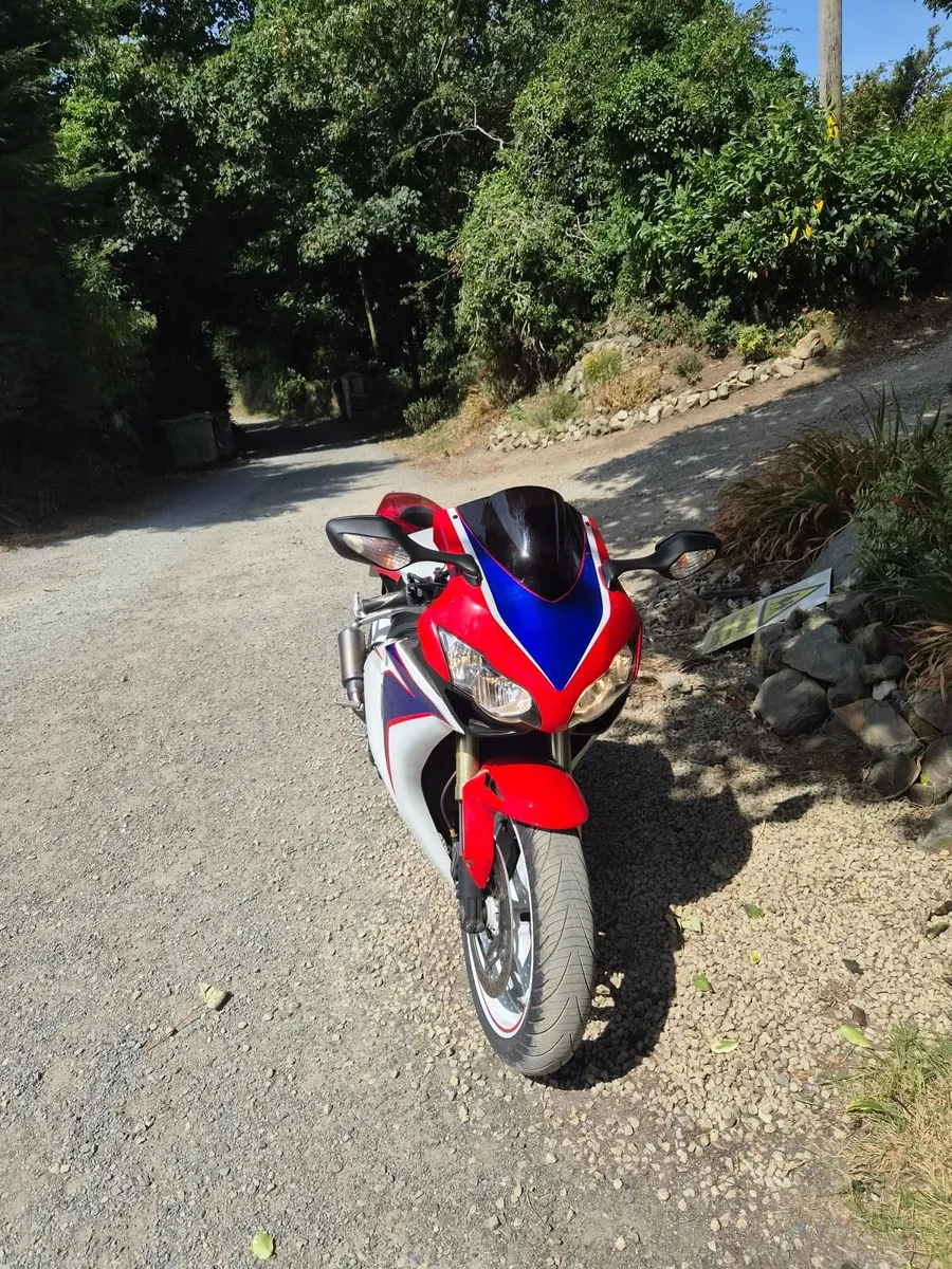 Honda fireblade 1000rr - Image 4