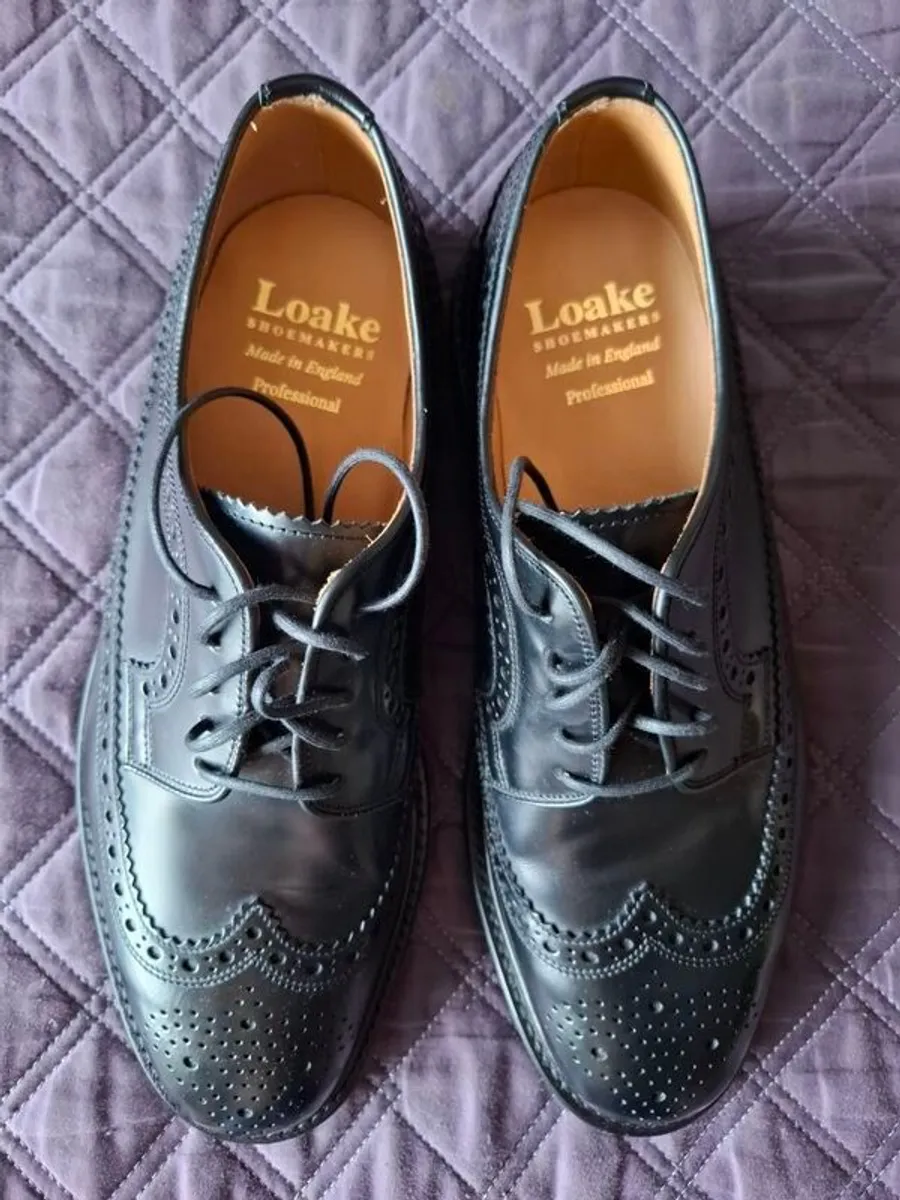 Pair of brand new mens Loake Brogue shows - Image 1