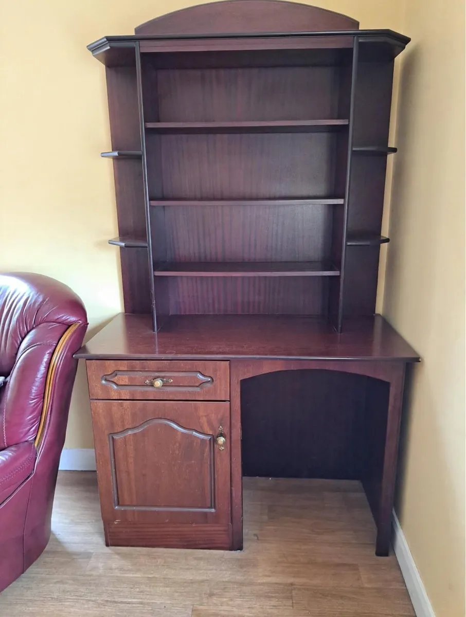 Mahogany Display Unit