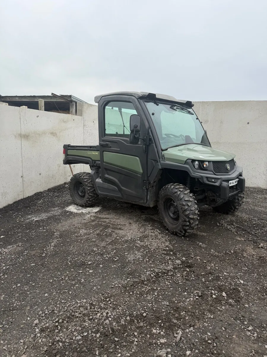 2019 John Deere Gator - Image 1