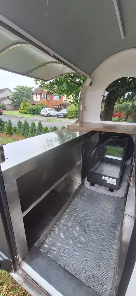 Food Coffee Trailer - Image 4