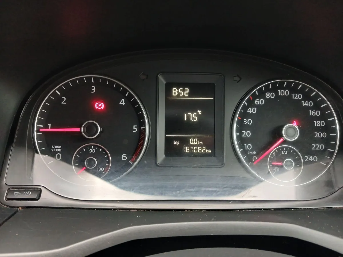 Volkswagen Caddy 2016 - Image 2