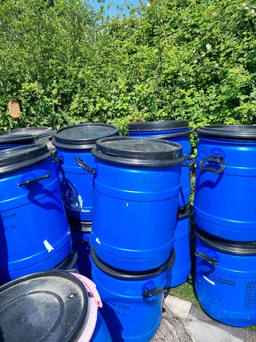 30L plastic barrels with clamped lids 15e each - Image 1