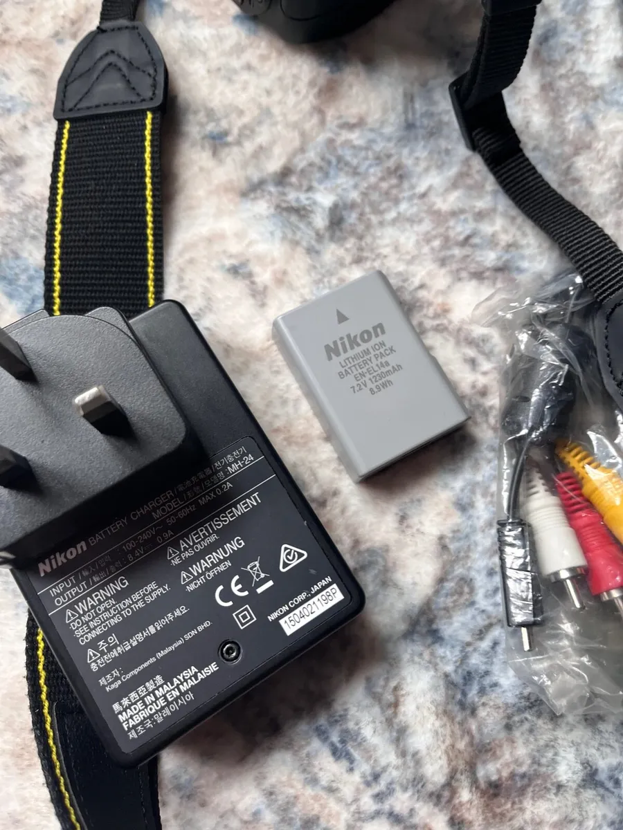 Nikon D5300 camera  and 18 -55mm lens - Image 4