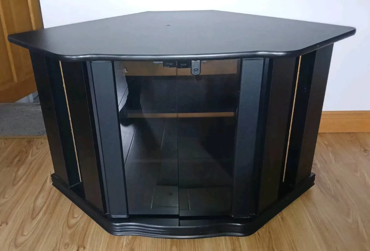 Corner tv unit - Image 1