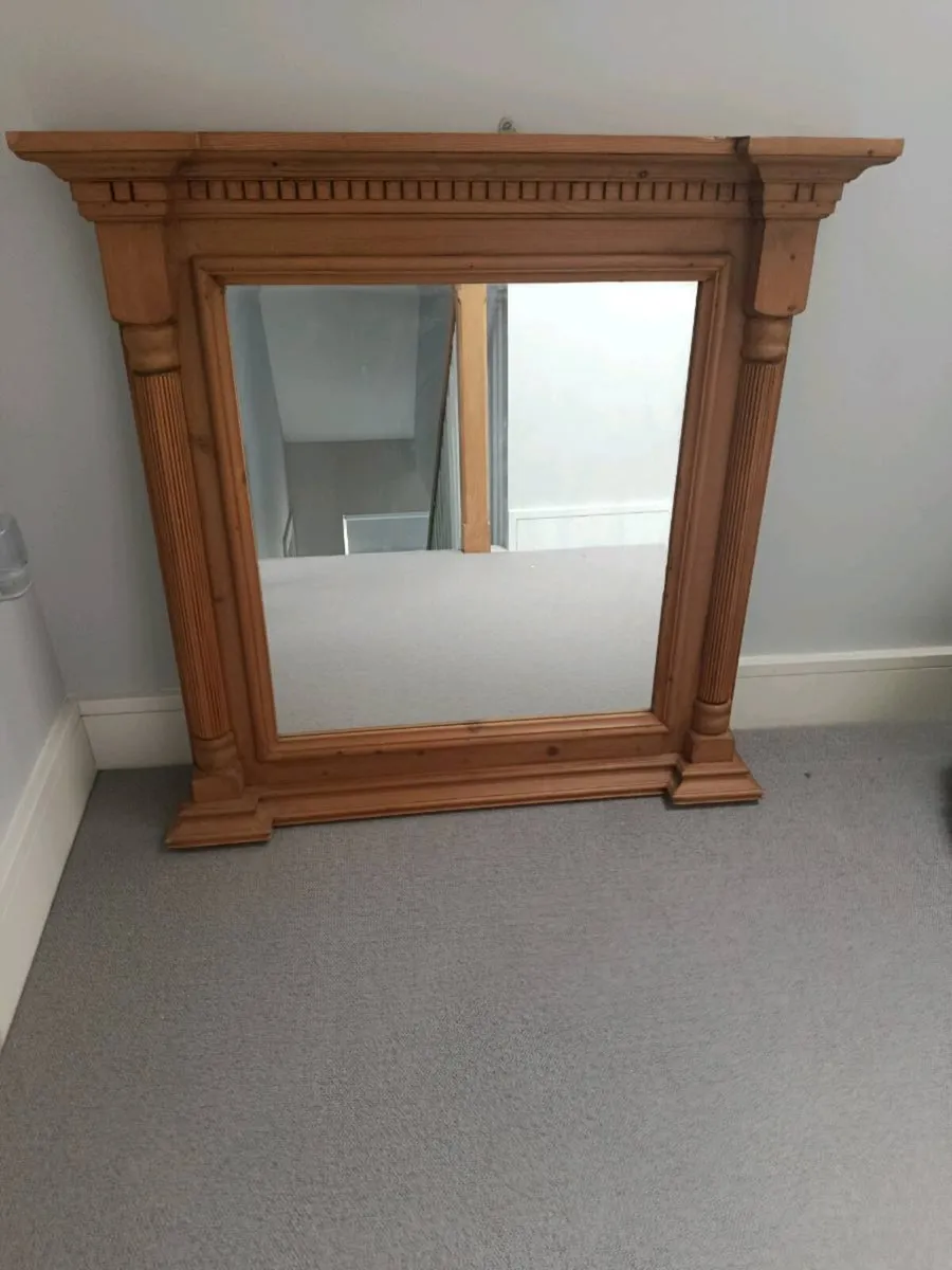 solid pine wall mirror featuring fluted columns - Image 1