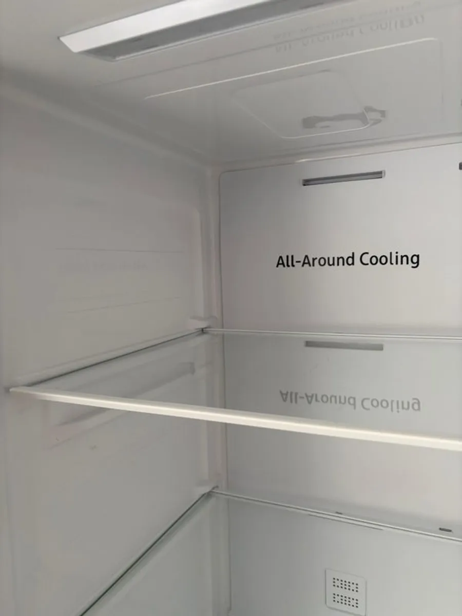 Samsung Fridge Freezer - Image 4