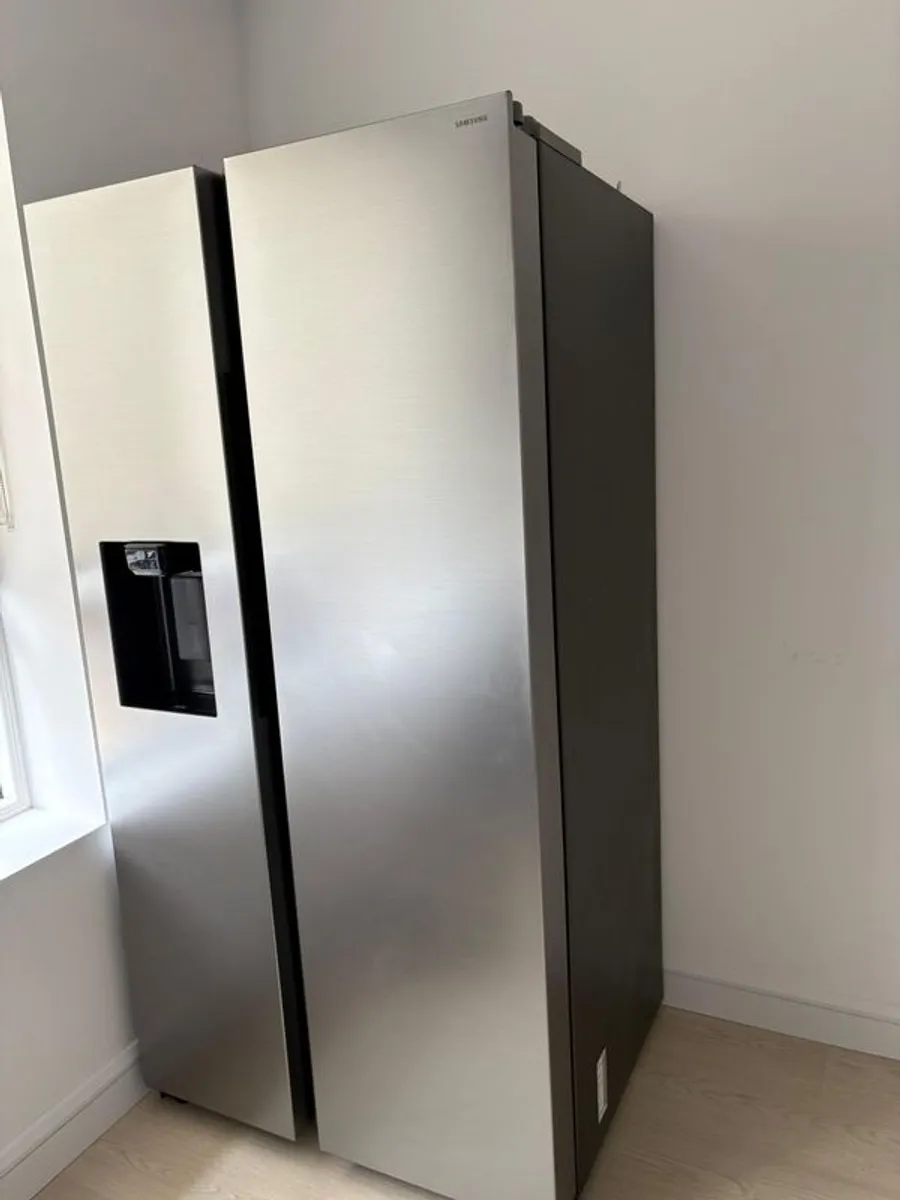 Samsung Fridge Freezer - Image 1