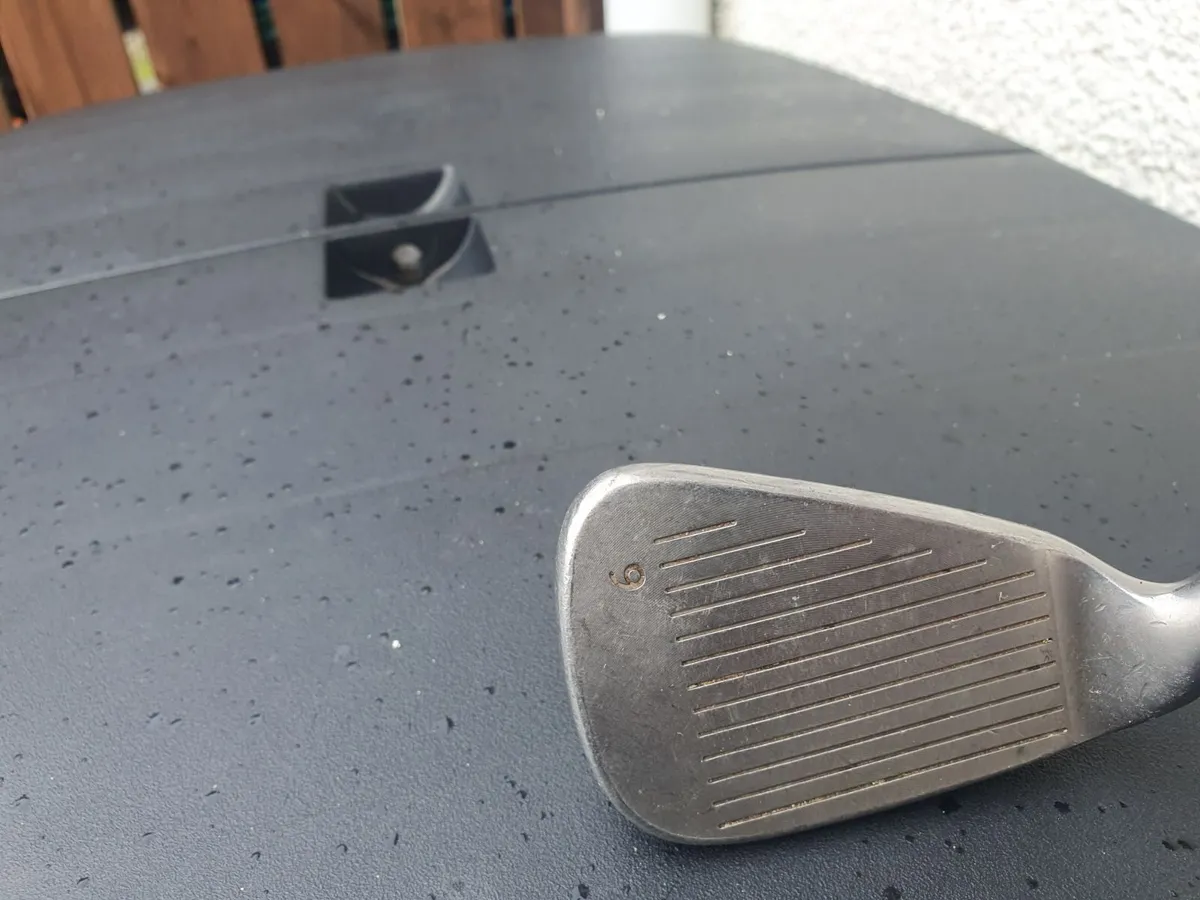Ping i15 irons - Image 2