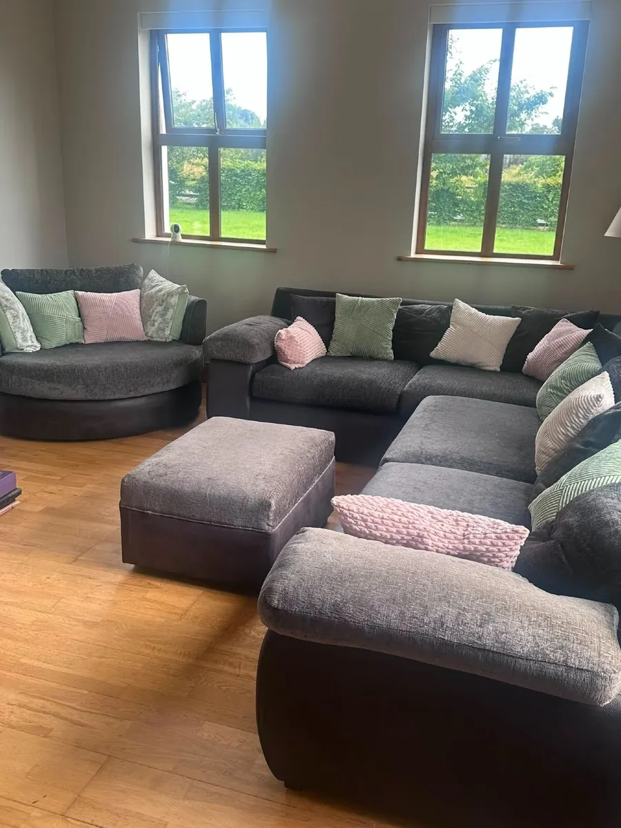 Dark Grey L‑Shaped Sofa Set - Image 1