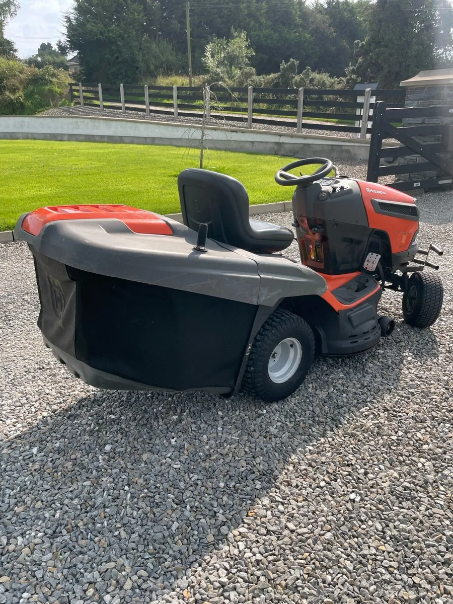 Husqvarna TC338 lawnmower - Image 3