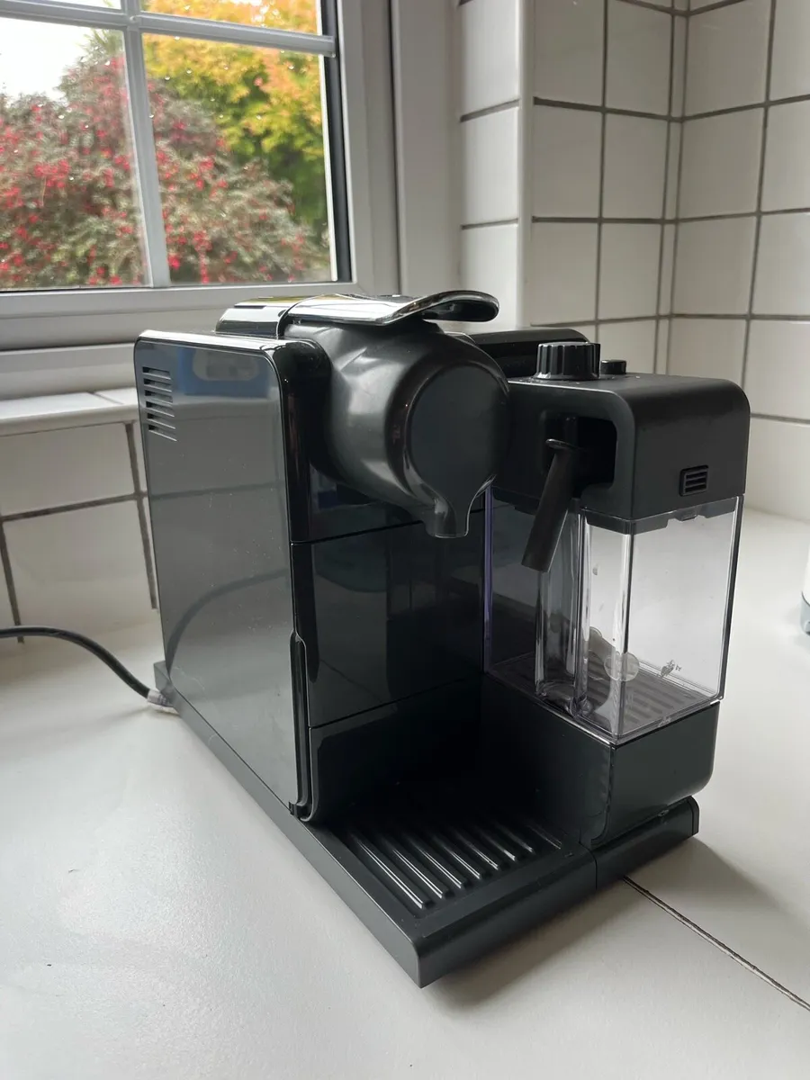 DeLonghi Nespresso Lattissima Touch EN560 - Image 4