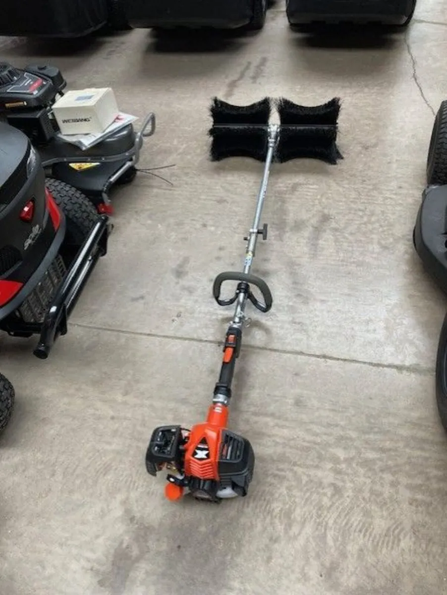 Echo Multitool Powered Brush Attachment - Image 1