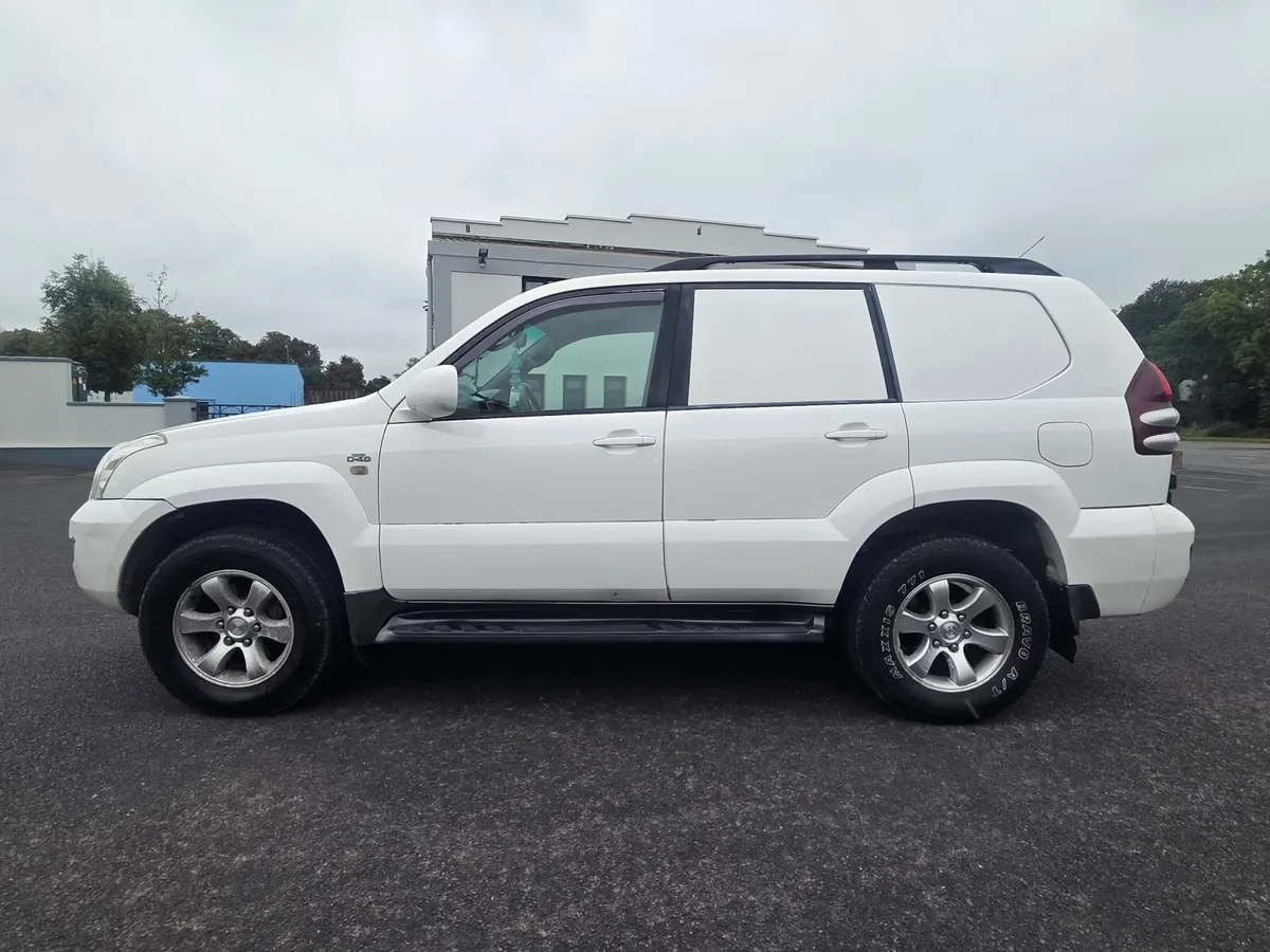 Toyota Land Cruiser 2005 LWB - Image 1