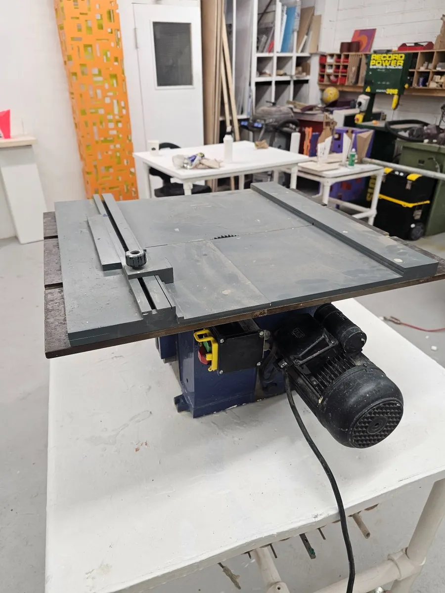 Modelmakers bench saw. - Image 2