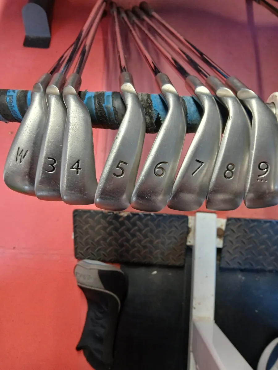 Golf clubs - Image 1