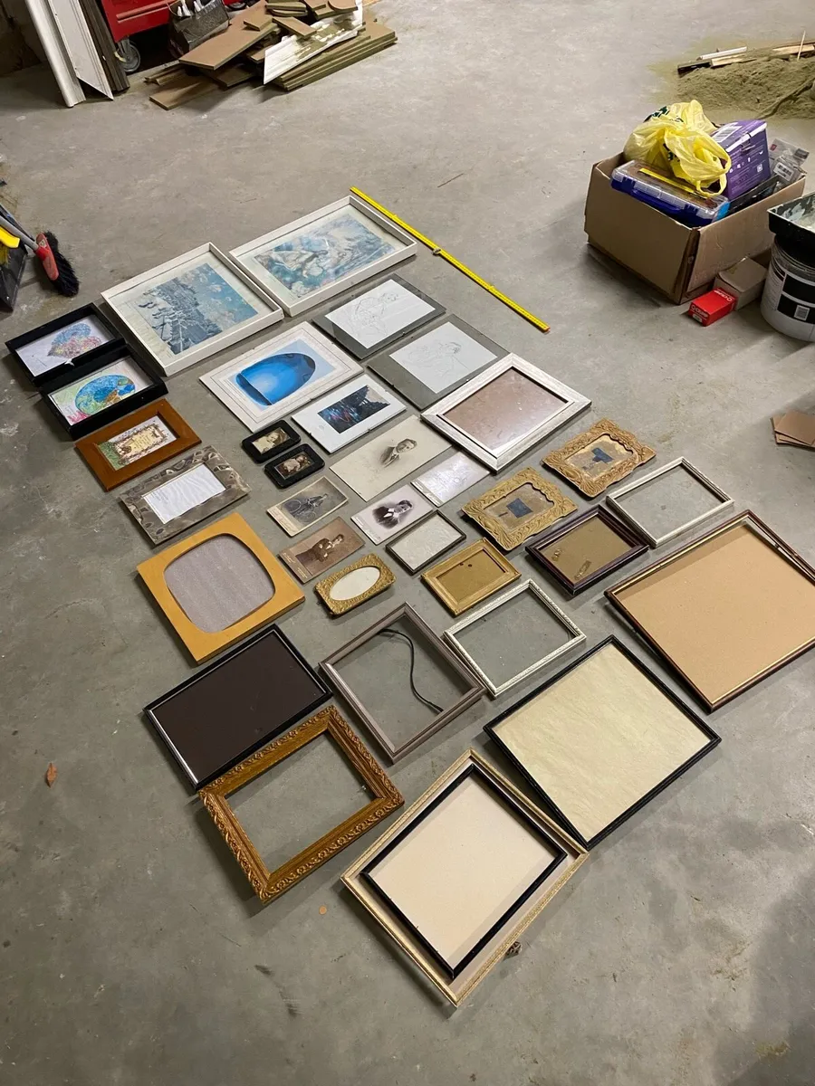 Picture frames, antique photos job lot - Image 1