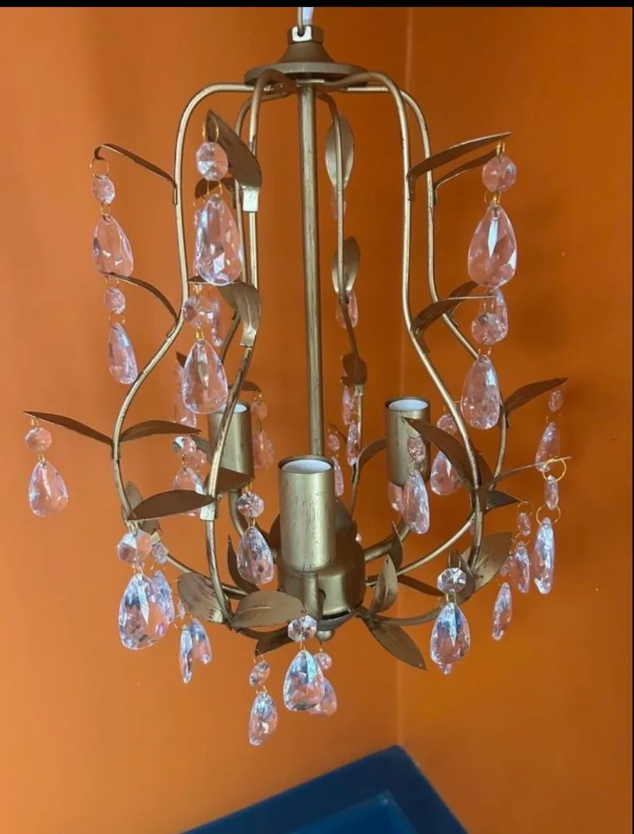 Chandeliers x 4 - Image 1