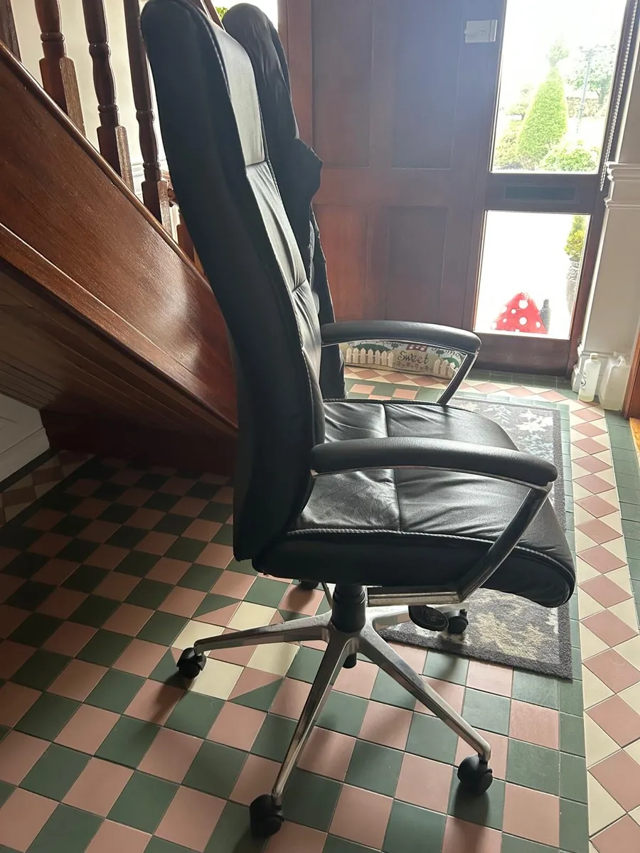 Office Chair - Image 2