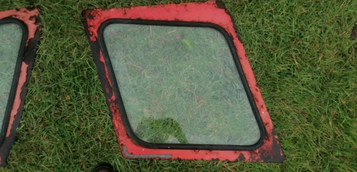Duncan Cab Panels - Image 4