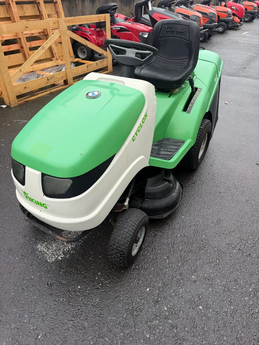 Viking ride on lawnmower - Image 1
