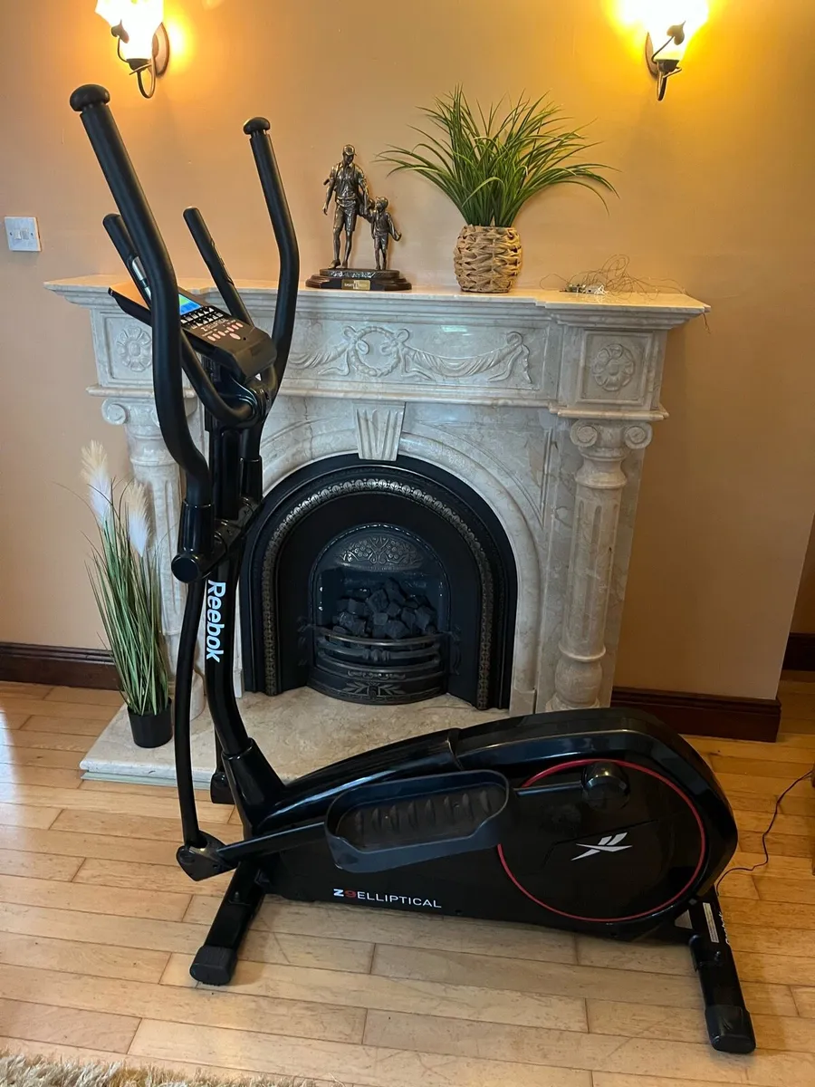 Reebok Z9 Elliptical Cross Trainer - Image 1