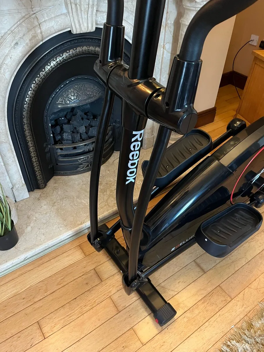 Reebok Z9 Elliptical Cross Trainer - Image 4