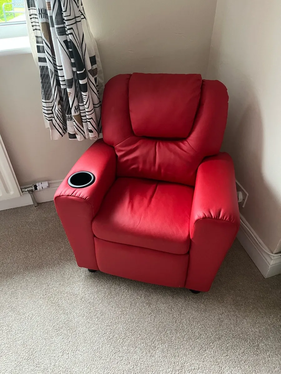 kids chairs - Image 2