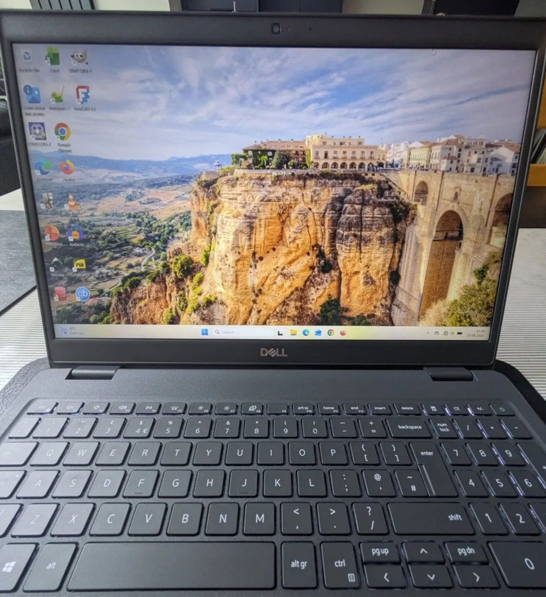 Dell Latitude 3510 10th Gen CPU Win11 Office 16GB - Image 2