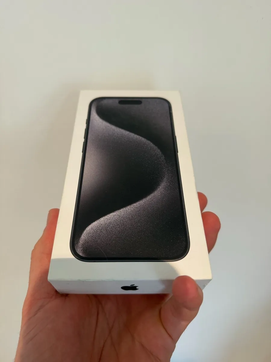 iPhone 15 pro unlocked - Image 4