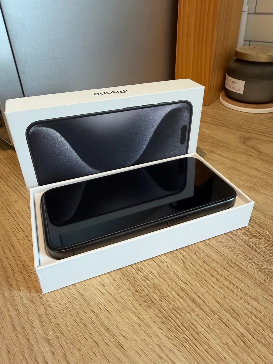 iPhone 15 pro unlocked - Image 1