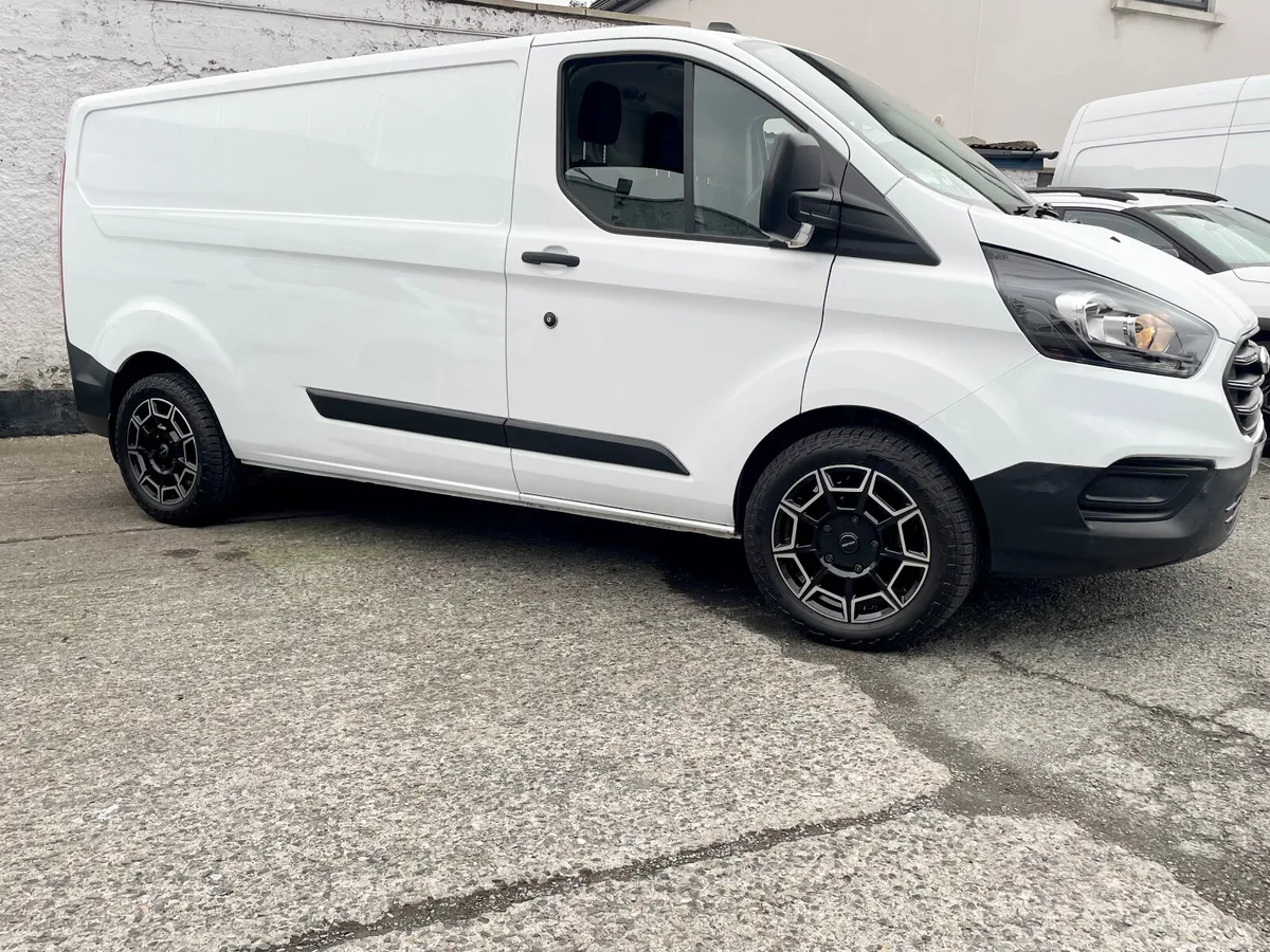 Ford Transit Custom 300L2 2.0TDCI 130PS LWB,2021 - Image 2