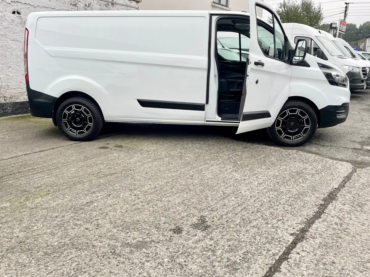 Ford Transit Custom 300L2 2.0TDCI 130PS LWB,2021 - Image 3