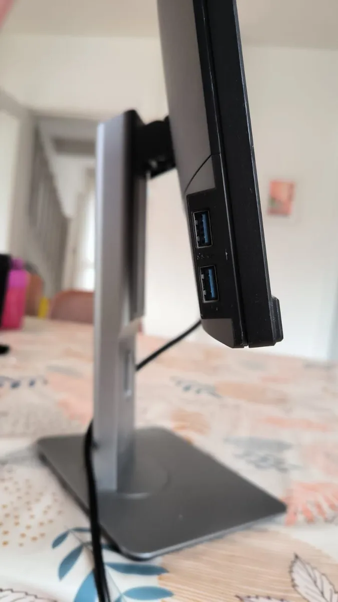 Dell monitor for sale - Image 2