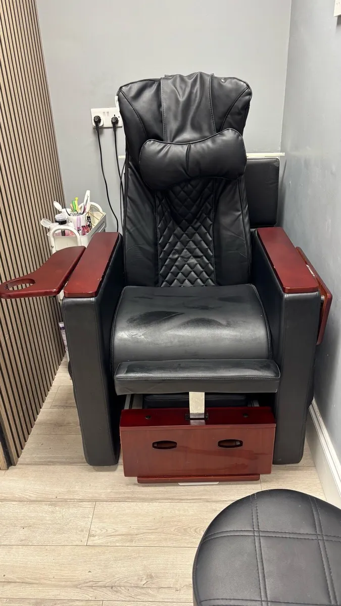 Spa pedicure chair with back massage - Image 2