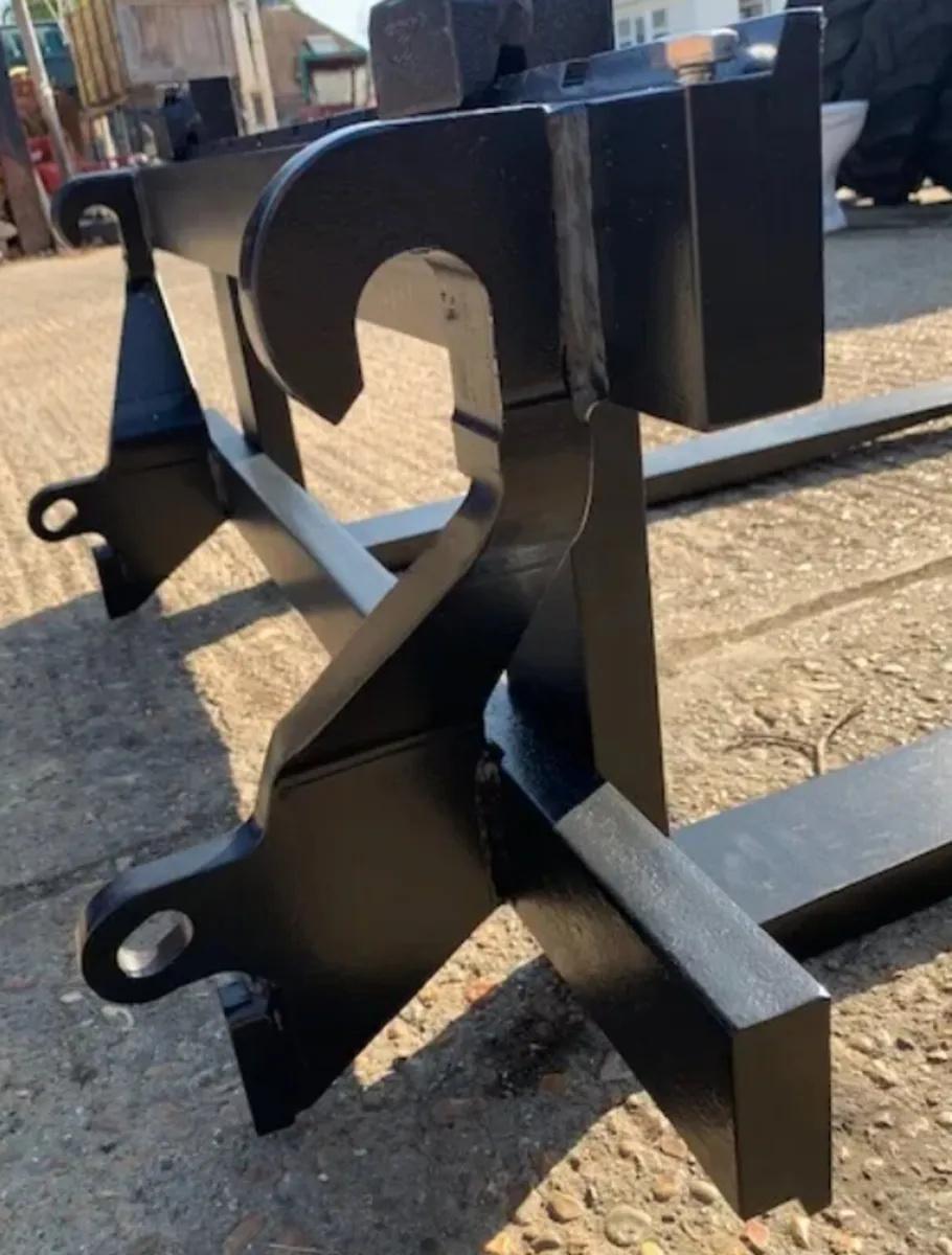 New HD Pallet Forks 2500KG - Image 4