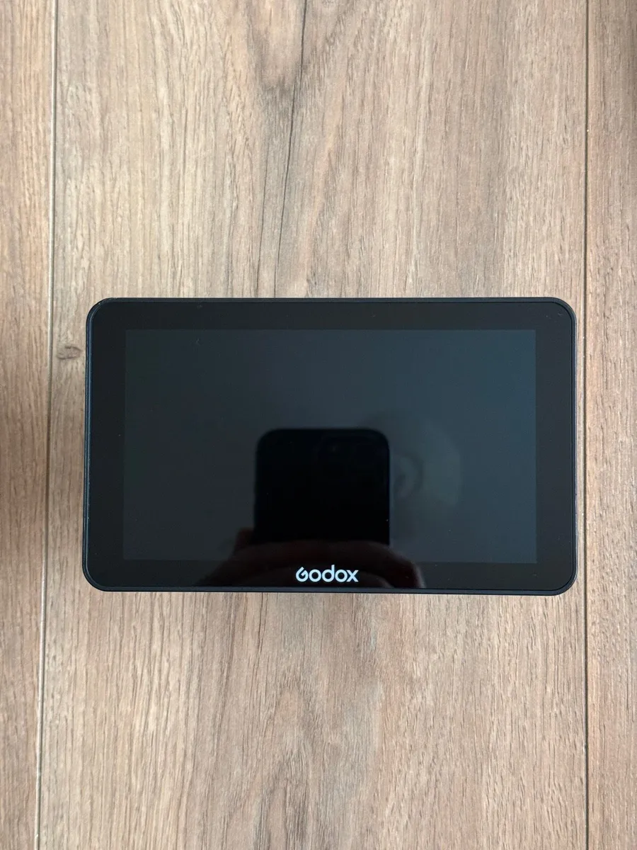 Godox GM6S Monitor & SmallRig Battery Pack Set - Image 3