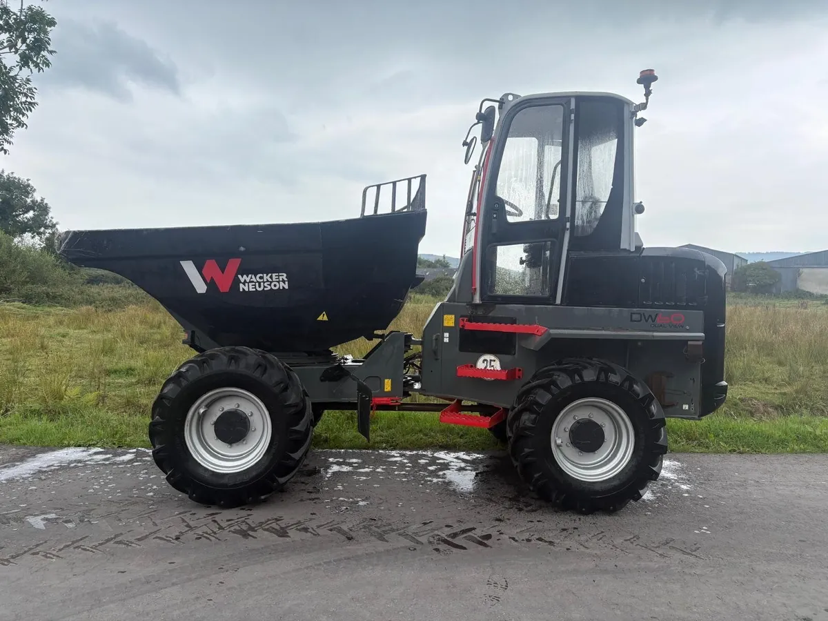 Wacker Neuson 6 tonne swivel dumper - Image 1