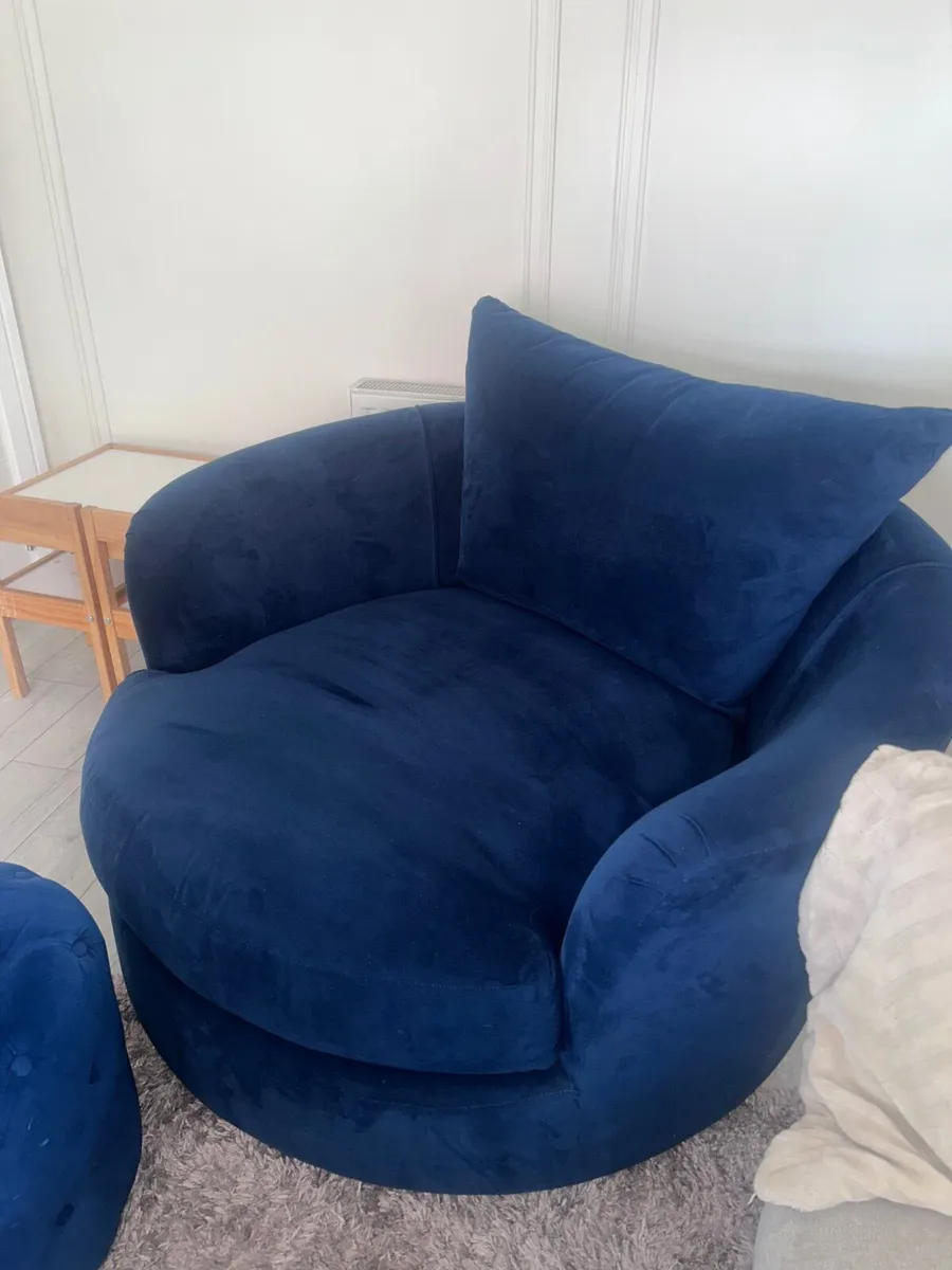 Navy Velvet chair and footstool - Image 2