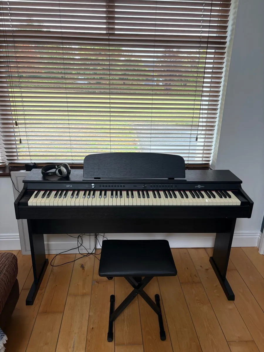 Digital Piano - Image 1