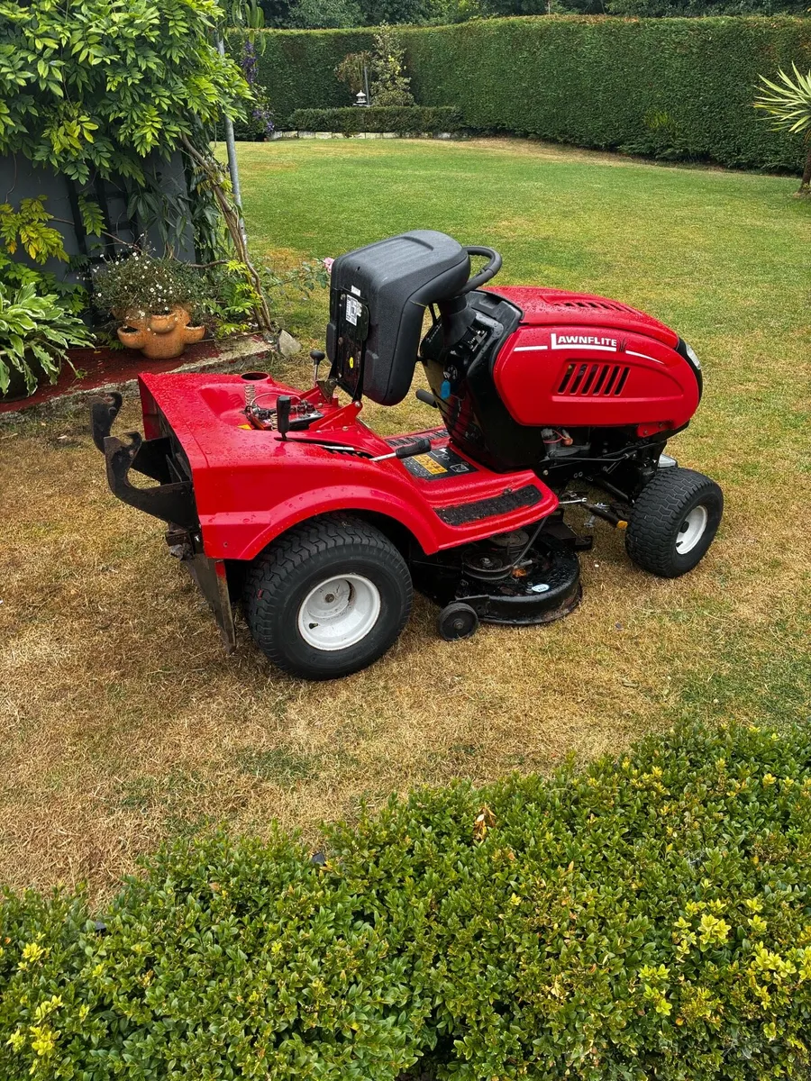 Ride on lawnmowers - Image 4