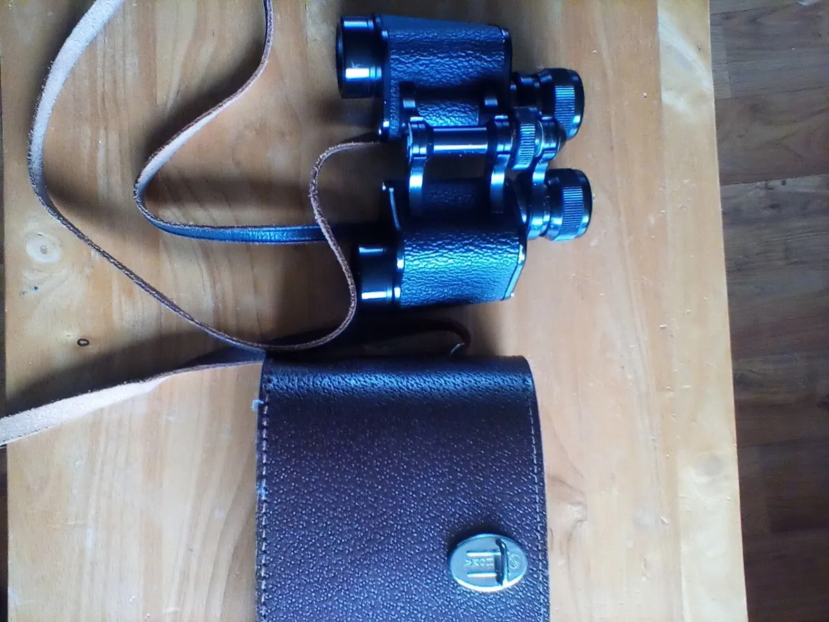 Vintage binoculars 8x30 - Image 1