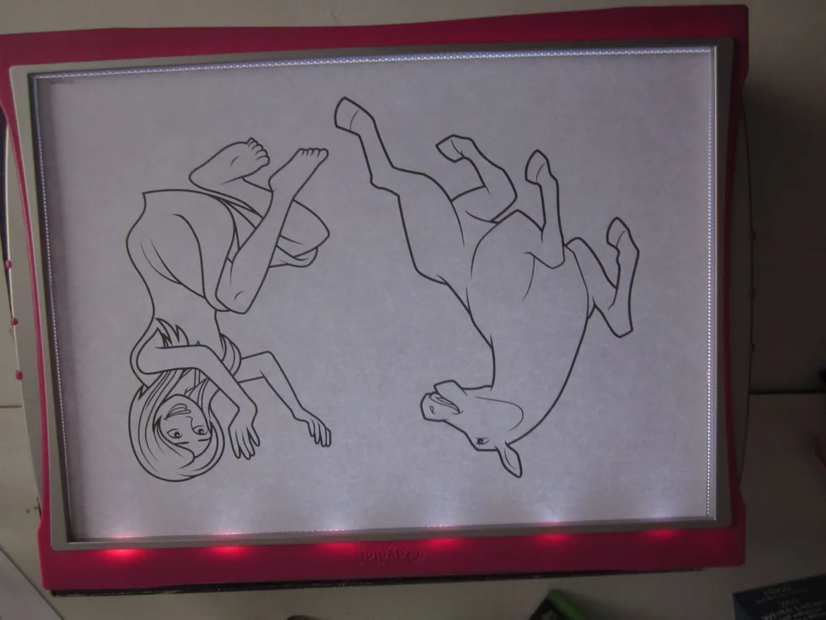 Crayola Light-Up Tracing Pad - Image 4